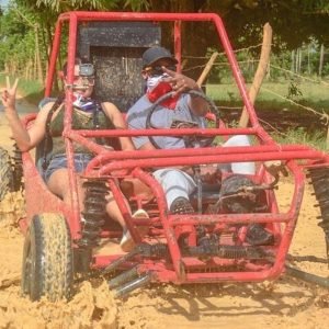 Buggy-Ausflug in der Taino-Bucht und im Hafen von Amber Cove