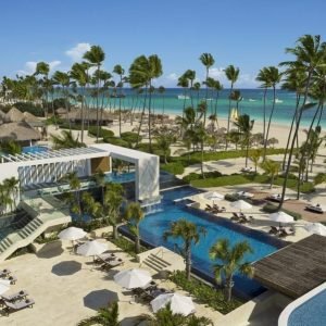 Privater Transfer Secrets Royal Beach zum Flughafen Punta Cana