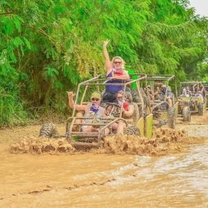 Da Bávaro: tour in buggy alla spiaggia e al cenote di Macao