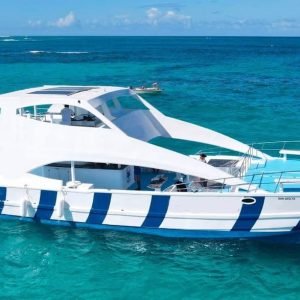 Party Yacht esclusivo Snorkeling, piscina naturale Prenota ora