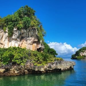 Las Terrenas: (Cayo Levantado): Los Haitises a ostrov Bacardi