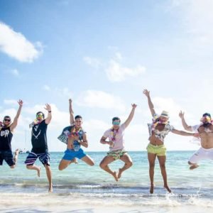 Partybootfahrt mit Schnorcheln und Naturpool