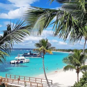 Punta Cana : Excursion en bateau d'une journée sur l'île de Catalina avec déjeuner